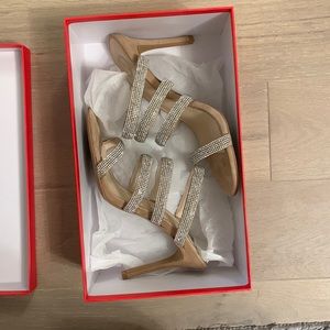 Wishbone NEW Strappy Bling Sandals size 8
